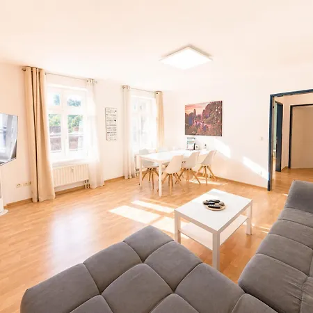 Urlaubsmagie - Farngruen - Sauna & Saisonaler Pool - F4 *