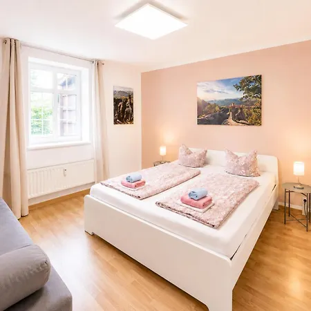 Urlaubsmagie - Farngruen - Sauna & Saisonaler Pool - F4 *