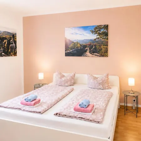 Urlaubsmagie - Farngruen - Sauna & Saisonaler Pool - F4
